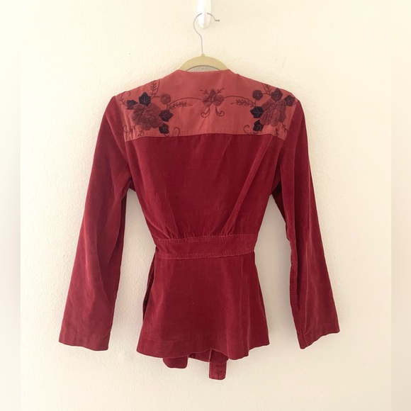 Vintage Red Embroidered Blazer - Picture 3 of 4